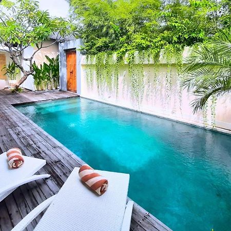 Villa The Decks Bali Legian Exterior foto