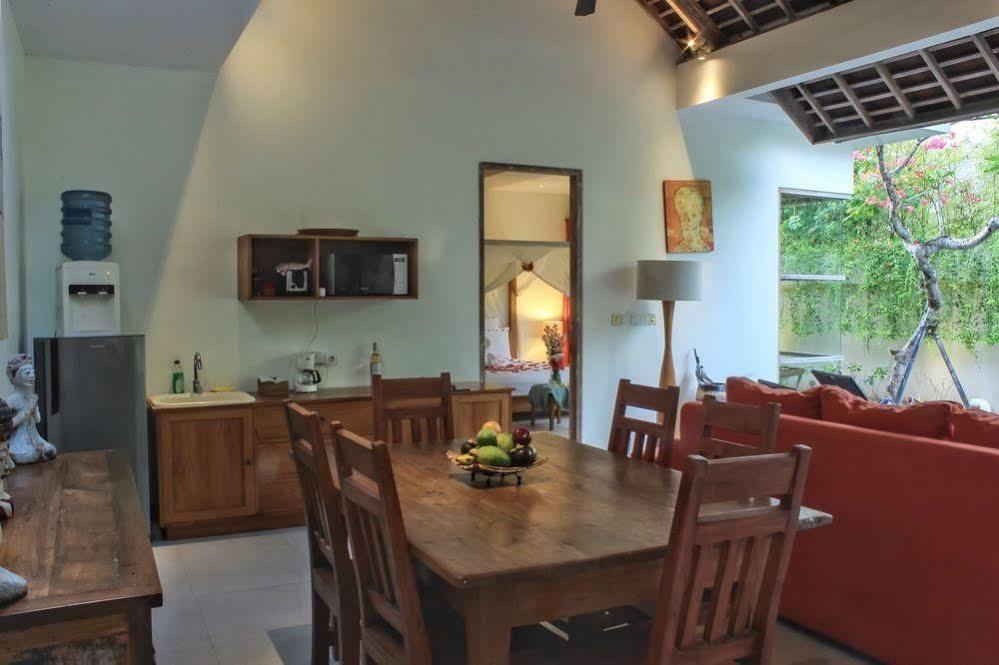 Villa The Decks Bali Legian Exterior foto