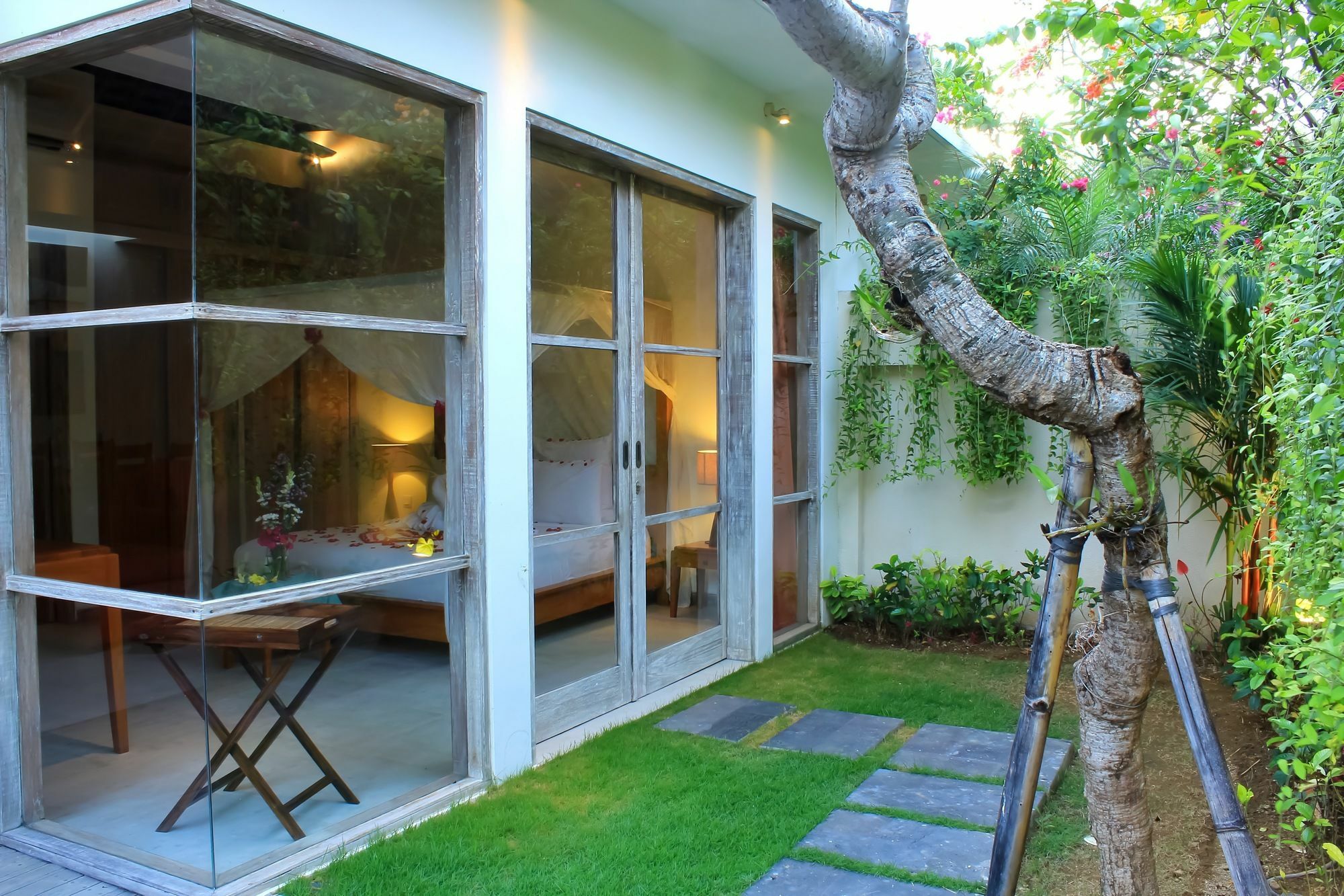 Villa The Decks Bali Legian Exterior foto
